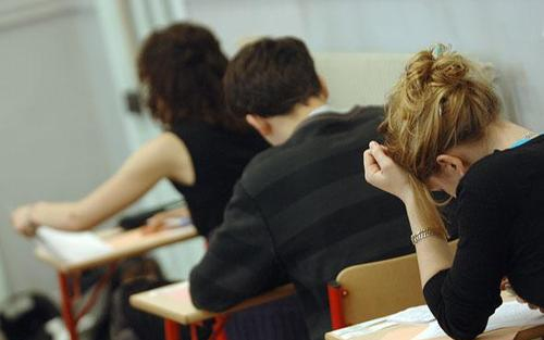 Írásbelikkel kezdődnek pénteken az érettségi vizsgák