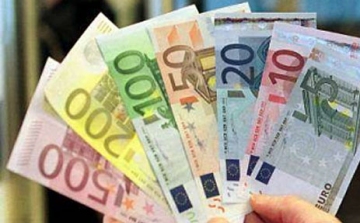 Devizapiac - Gyengült a forint, 314 felett az euró