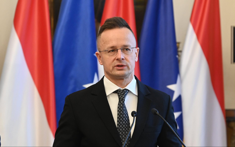 Szijjártó Péter végre megszólalt a Benes-dekrétumok ügyében