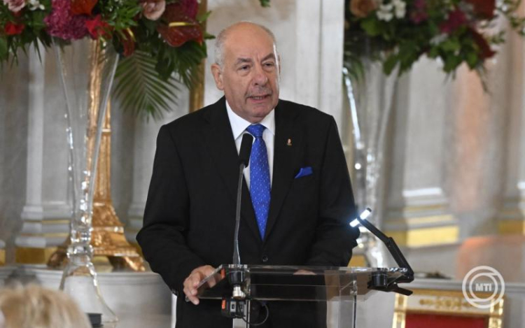 Sulyok Tamás Kapu Tiborral együtt köszönti az újévet a közmédia csatornáin