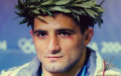 Olimpia 2020 - Éhségsztrájkba kezdett Armen Nazarian olimpiai és világbajnok birkózó