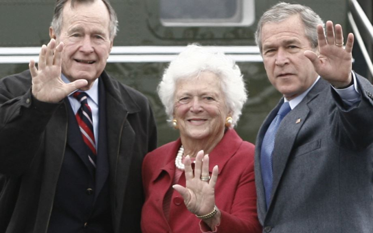 Meghalt Barbara Bush volt amerikai first lady