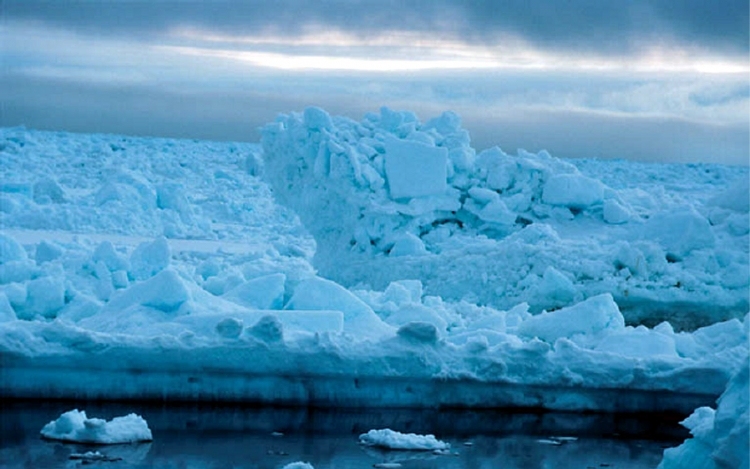 Az Északi-sarkvidék 'sötétedése' is melegíti a Földet