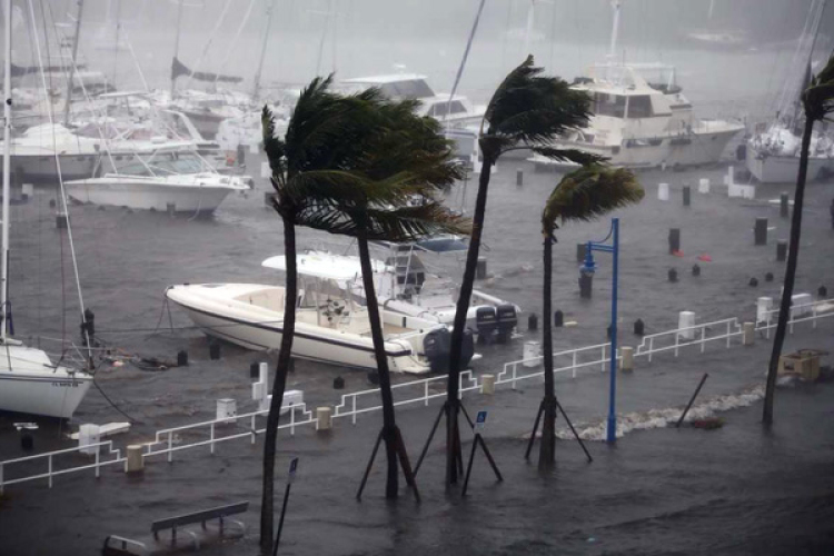 Az Irma már Florida északi vidékein és Georgiában pusztít, délen pedig újabb áradásokat okoz