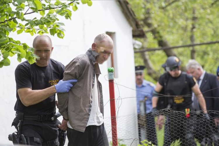 Rálőtt a rendőrökre egy orosházi férfi, elfogták