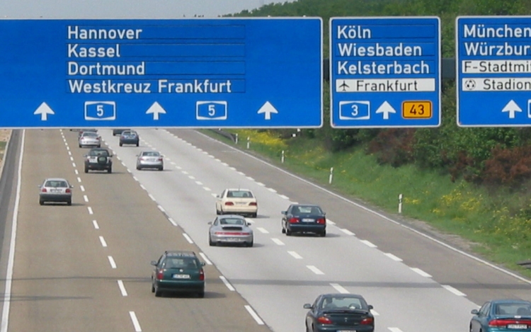 Idén őszig még megúszhatjuk a díjfizetést a német autópályákon