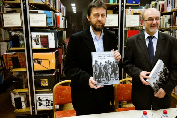 Zalai Honvédek a Donnál könyvbemutató a DFMK-ban. 